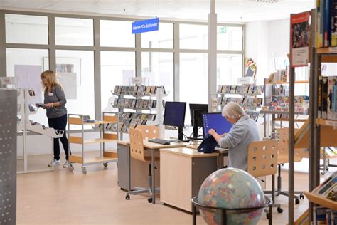 bibliothek huchting